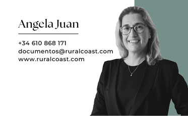 Ángela Juan - Administrative manager
