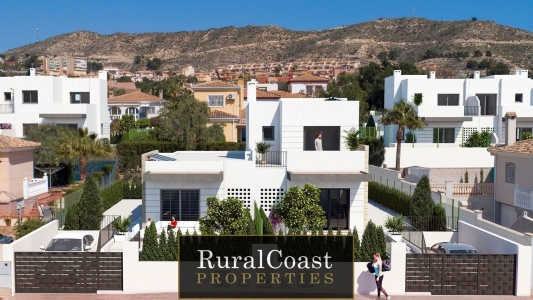 Moderno chalet pareado de obra nueva en Busot con 3 habitaciones 2 baños aparcamiento y piscina comunitaria