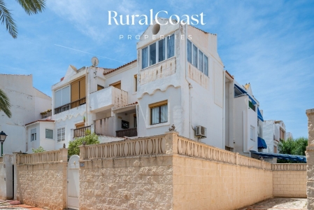 Vivienda exclusiva junto al mar en zona residencial en Campello