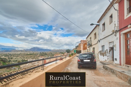 CASA PUEBLO EN BUSOT DE 2 HABIATACIONES Y UN BAÑO