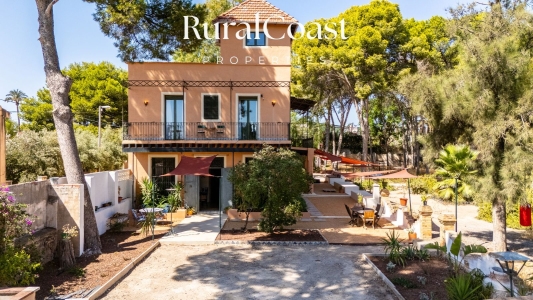 Ruralcoast Properties ofrece increíble Propiedad señorial a 10 min del centro de Alicante.