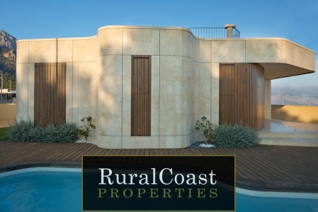 Precioso chalet independiente de 2 habitaciones y 2 baños. Piscina privada con vistas al mar y a la montaña