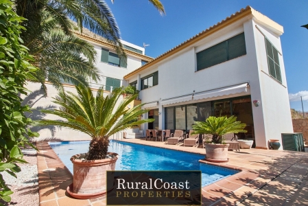 Detached Villa for sale in Xixona, with 4 bathrooms, Private Swimming pool